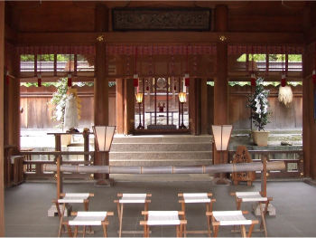 本殿・拝殿